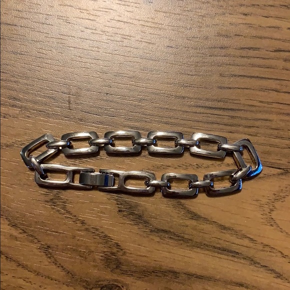 Lia Sophia Chain Reaction Bracelet